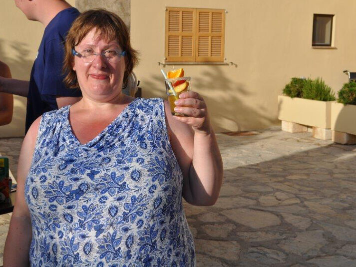 Erste Reisebegleiterin mit Behinderung auf Mallorca